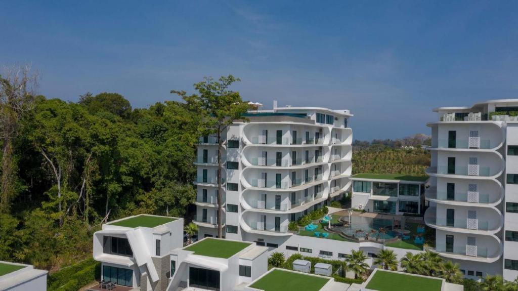 Utopia Naiharn Nai Harn Exterior photo